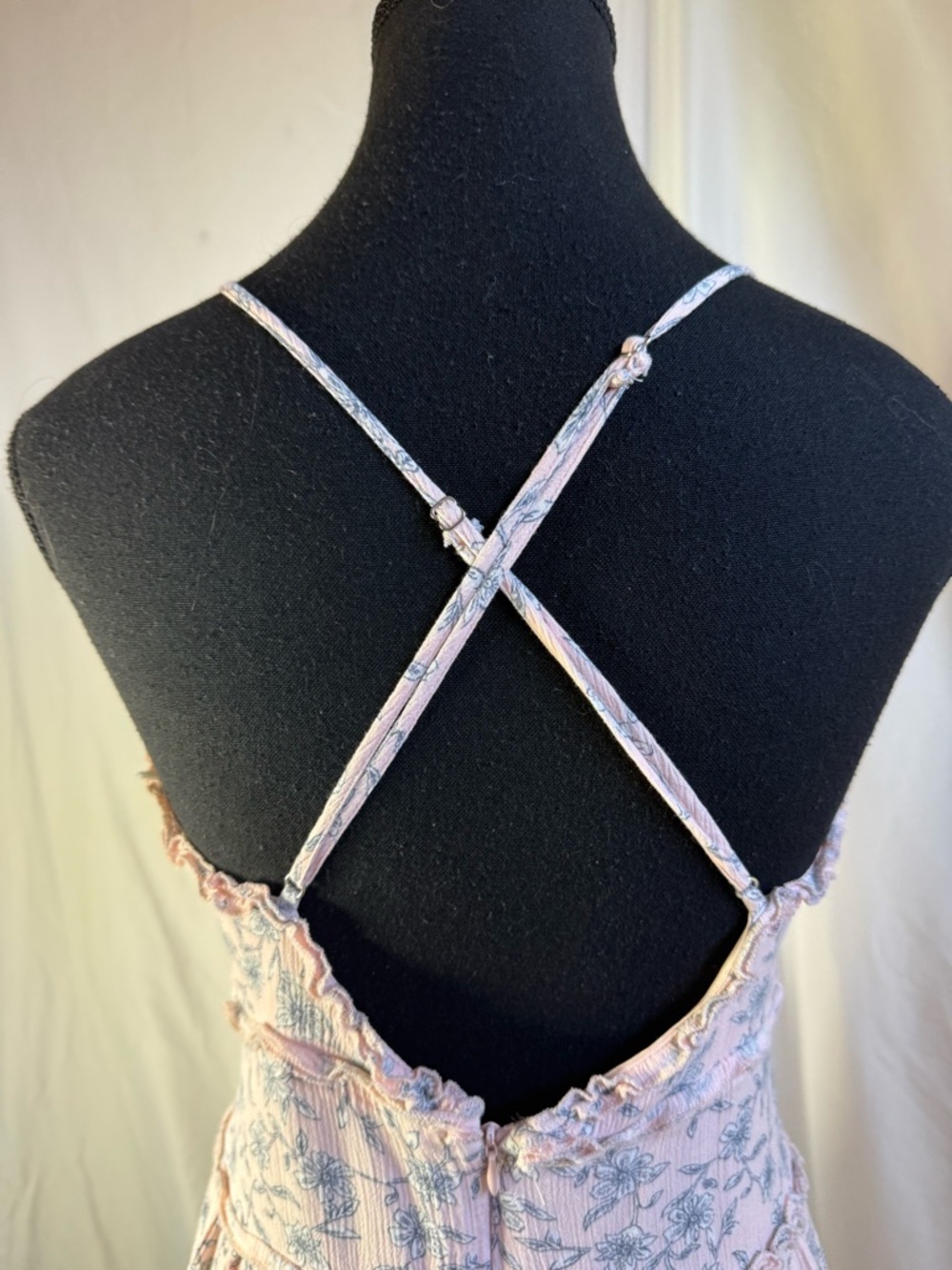 Pink Floral Tiered Sundress with Lace Trim - Picture 7 of 8